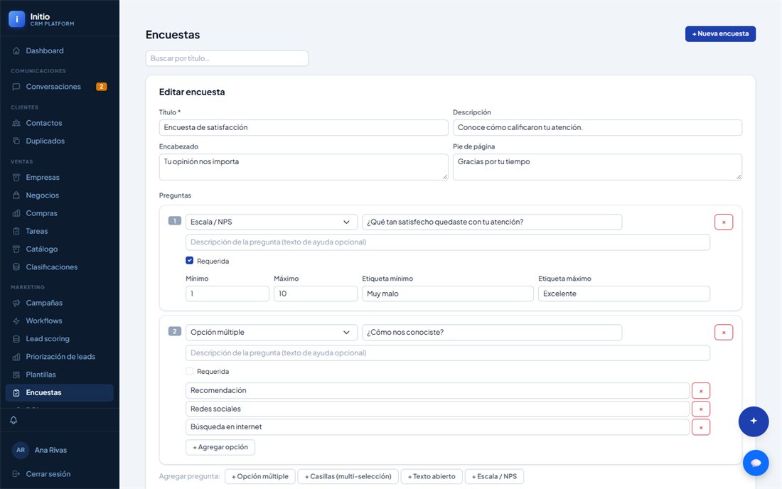 Editor de encuestas del CRM con título, encabezado, pie de página y preguntas de escala y opción múltiple
